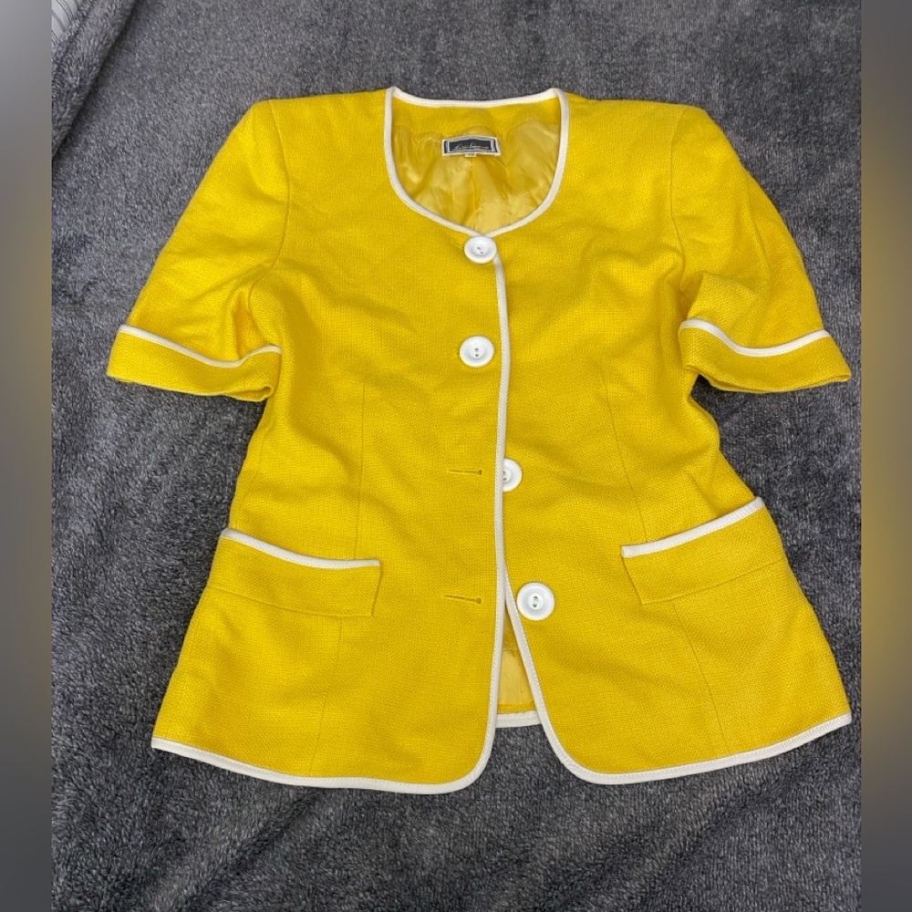 Luisa Spagnoli Vtg Yellow Blazer with White Accents